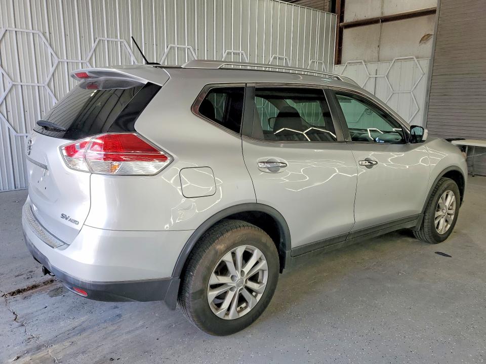 2016 Nissan Rogue VIN KNMAT2MV2GP631086 COPART salvage auction — MINOR DENT/SCRATCHES, Nc - Dealer Only Clean Title, sold $500 on 2026-07-28 (photo 3)