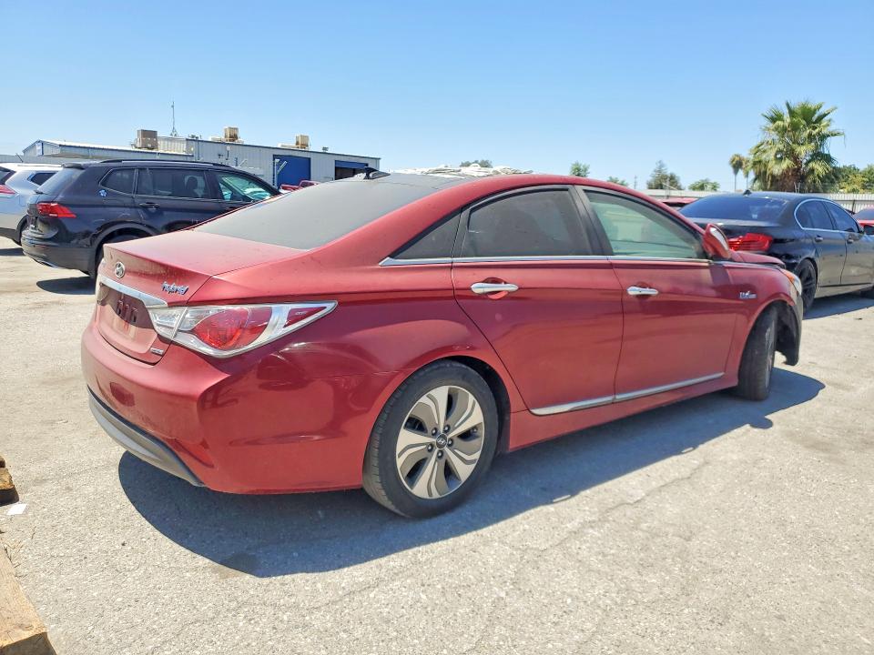 2014 Hyundai Sonata VIN KMHEC4A41EA111806 COPART salvage auction — FRONT END, Ca - Dis/Dlr/Exp Only Clean Title, sold $225 on 2026-07-31 (photo 3)