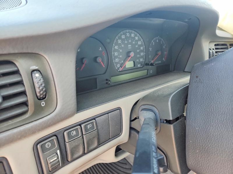2004 Volvo C70 VIN YV1NC62D44J061555 COPART salvage auction — FRONT END, Oh - Cert Of Title-Salvage, sold $225 on 2026-08-14 (photo 9)