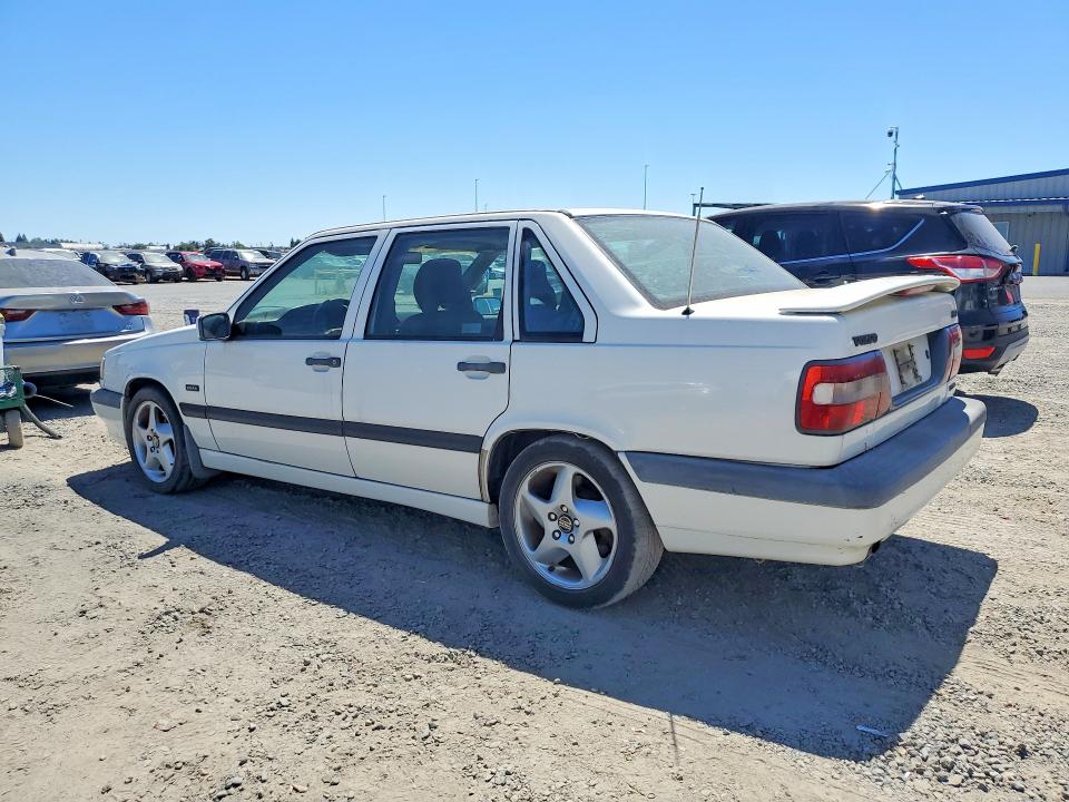 1995 Volvo 850 VIN YV1LS5715S1245810 COPART salvage auction — FRONT END, CA - DIS/DLR/EXP ONLY CLEAN TITLE (P), sold $250 on 2026-08-25 (photo 2)