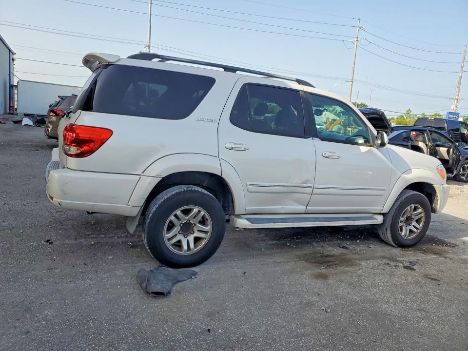 2006 Toyota Sequoia VIN 5TDZT38AX6S280819 COPART salvage auction — MINOR DENT/SCRATCHES, FL - CERT OF TITLE SLVG REBUILDABLE, sold $375 on 2026-07-28 (photo 3)