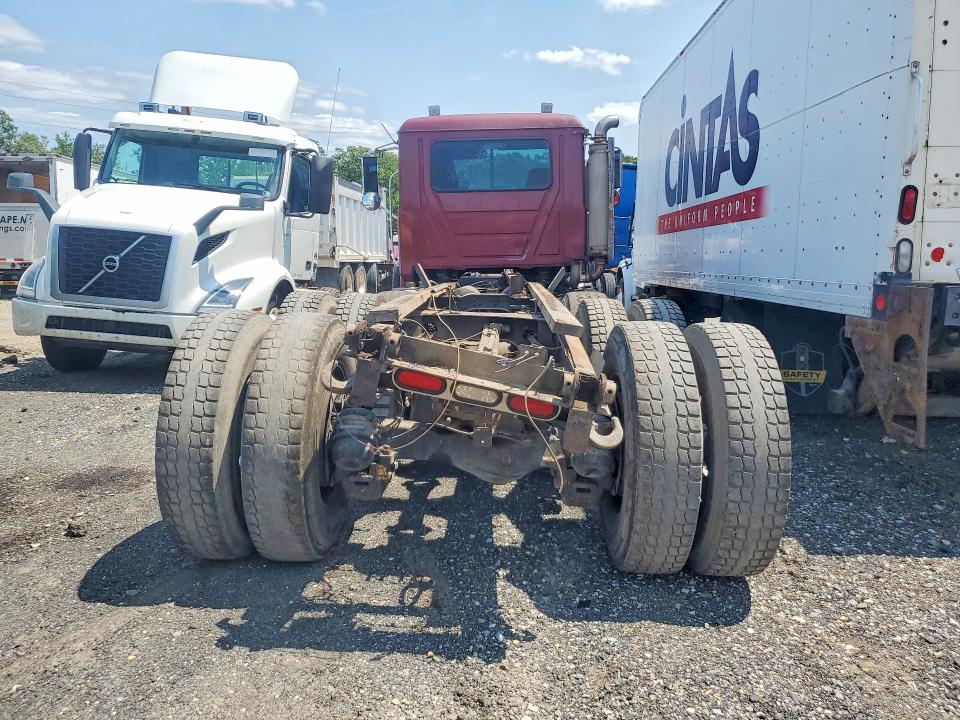2005 Mack 700 cv700 VIN 1M2AG11C35M019149 COPART salvage auction — SIDE, NJ - CERT OF TITLE-SALVAGE, sold $11,600 on 2026-08-20 (photo 6)