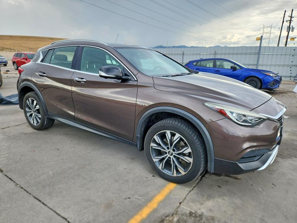 2019 Infiniti Qx30 VIN SJKCH5CR1KA009121 COPART salvage auction — HAIL, Co - Cert Of Title-Rebuilt Salvage, sold $3,600 on 2026-07-29 (photo 4)
