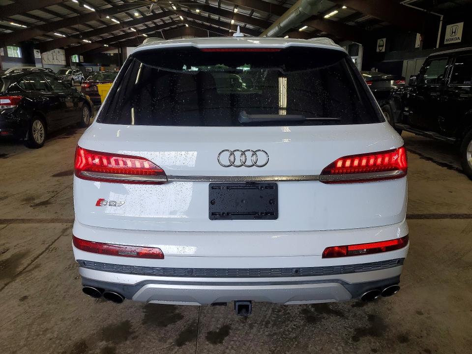 2021 Audi Sq7 VIN WA1AWBF71MD025632 COPART salvage auction — MINOR DENT/SCRATCHES, Nj - Certificate Of Title (P), sold $26,250 on 2026-07-30 (photo 6)