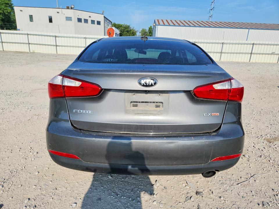 2014 Kia VIN KNAFX4A84E5105522 COPART salvage auction — MINOR DENT/SCRATCHES, Oh - Certificate Of Title, sold $425 on 2026-07-21 (photo 6)