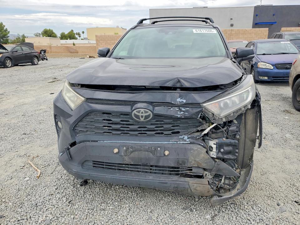 2019 Toyota Rav 4 VIN JTMP1RFV1KD024760 COPART salvage auction — FRONT END, CA - SALVAGE CERTIFICATE, sold $1,200 on 2026-07-29 (photo 5)
