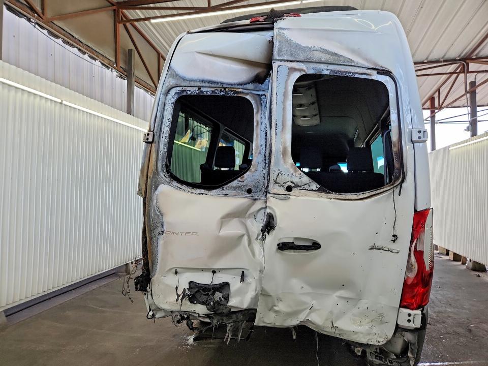 2025 Mercedes-benz Sprinter VIN W1Z4KGHY2ST221588 COPART salvage auction — BURN, Fl - Certificate Of Title, sold $19,000 on 2026-07-14 (photo 6)