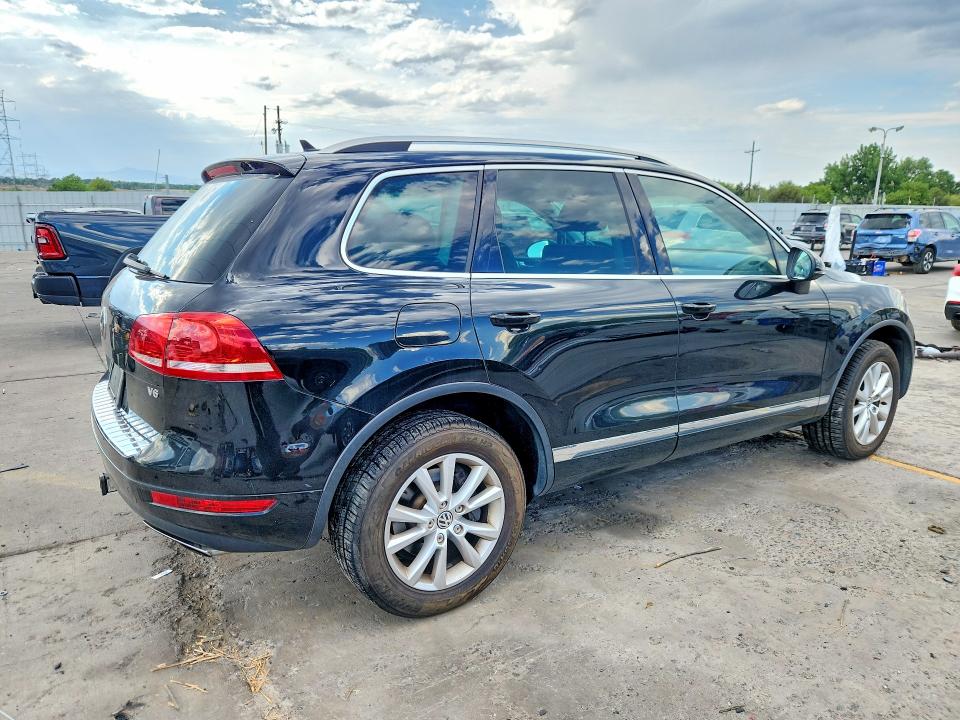 2013 Volkswagen Touareg VIN WVGEF9BP9DD011687 COPART salvage auction — FRONT END, CO - CERTIFICATE OF TITLE, sold $600 on 2026-08-05 (photo 3)