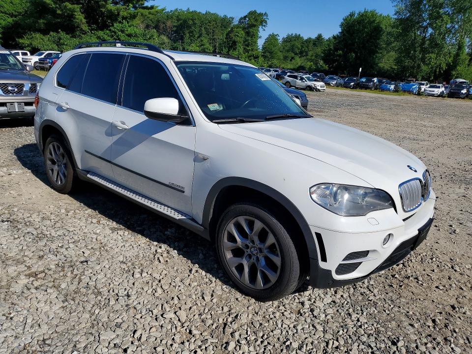 2013 BMW X5 VIN 5UXZV4C56D0G57156 COPART salvage auction — MINOR DENT/SCRATCHES, Ma - Certificate Of Title, sold $1,750 on 2026-07-29 (photo 4)