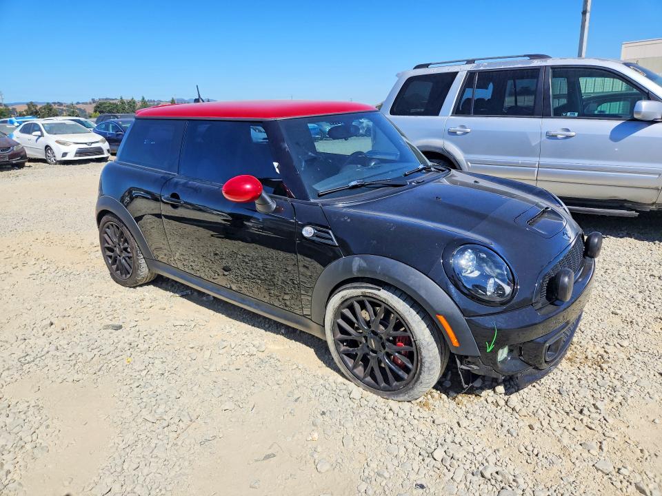 2011 Mini Cooper VIN WMWSV9C57BTZ97115 COPART salvage auction — FRONT END, CA - SALVAGE CERTIFICATE, sold $2,050 on 2026-07-14 (photo 4)