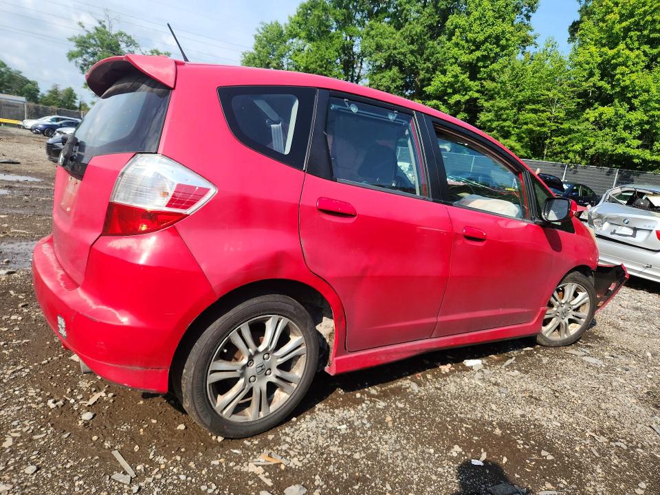 2009 Honda Fit VIN JHMGE884X9S019449 COPART salvage auction — FRONT END, Md - Cert Of Salvage > 75% Damage, sold $200 on 2026-07-28 (photo 3)
