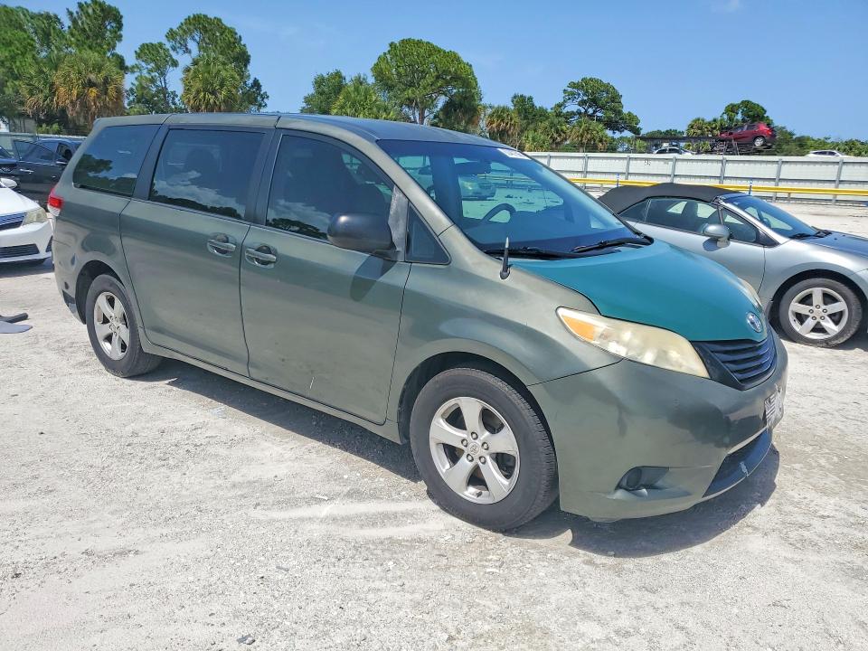 2011 Toyota Sienna VIN 5TDKA3DC4BS008694 COPART salvage auction — NORMAL WEAR, FL - CERTIFICATE OF TITLE, sold $1,550 on 2026-07-18 (photo 4)