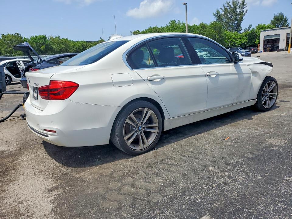 2017 BMW 3er VIN WBA8B9C37HK885981 COPART salvage auction — FRONT END, Fl - Cert Of Title Slvg Rebuildable, sold $3,000 on 2026-07-13 (photo 3)