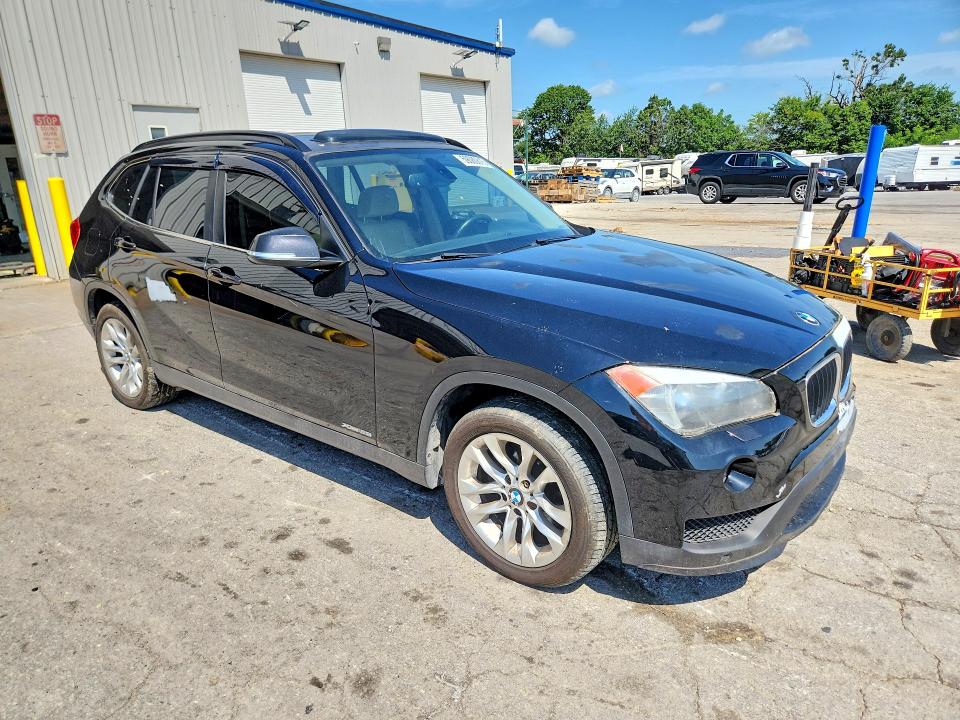 2015 BMW X1 VIN WBAVL1C58FVY35119 COPART salvage auction — MECHANICAL, Mo - Certificate Of Title, sold $650 on 2026-07-08 (photo 4)
