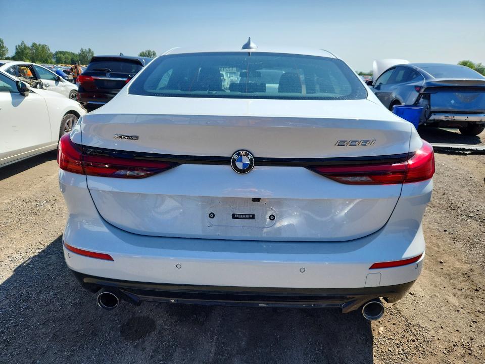 2020 BMW 2er VIN WBA73AK04L7F87503 COPART salvage auction — SIDE, Salvage Title, sold $8,700 on 2026-08-13 (photo 6)