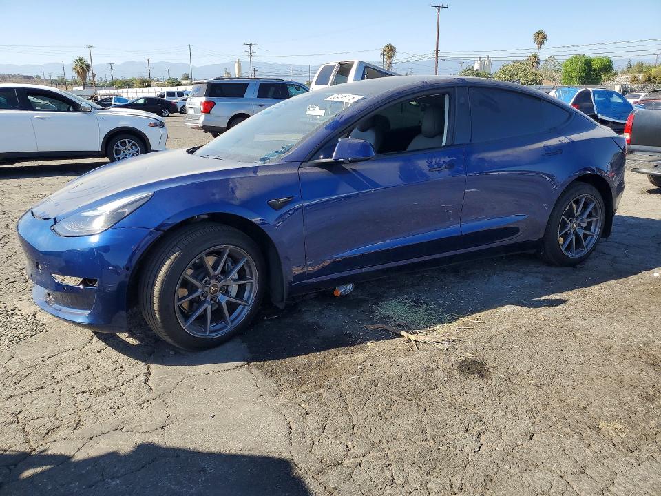 2022 Tesla Model 3 VIN 5YJ3E1EBXNF221919 — COPART salvage auction photo