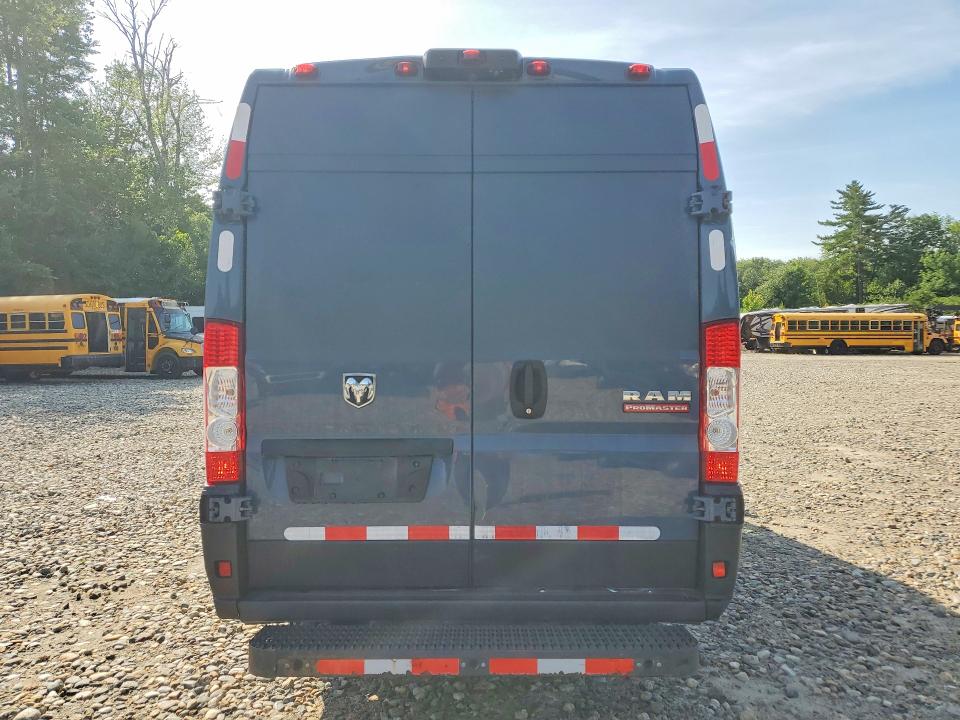 2020 Ram VIN 3C6URVJG8LE140591 COPART salvage auction — SIDE, Salvage Title, sold $125 on 2026-08-19 (photo 6)