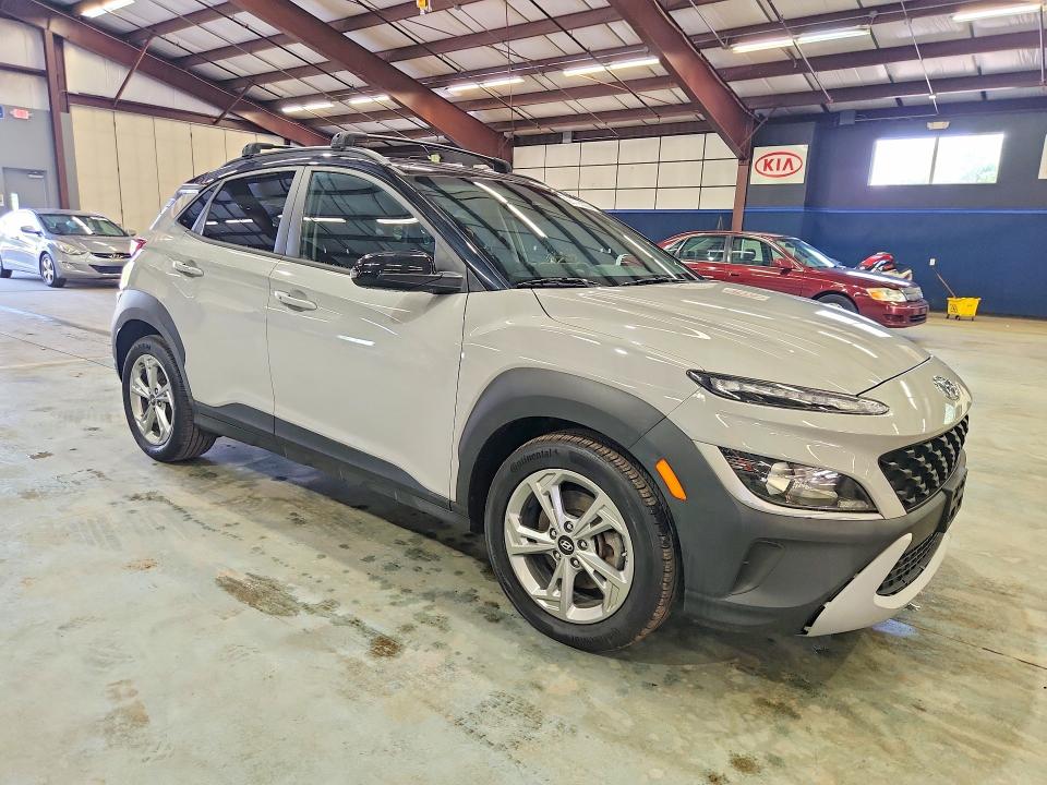 2022 Hyundai Kona VIN KM8K6CAB2NU762377 COPART salvage auction — MINOR DENT/SCRATCHES, Ri - Certificate Of Title, sold $10,000 on 2026-07-27 (photo 4)