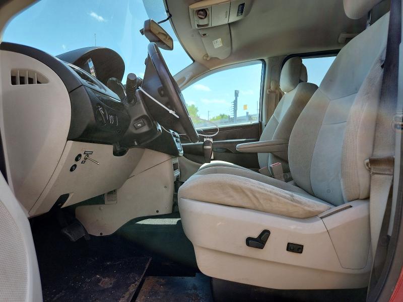 2014 Dodge Grand caravan VIN 2C4RDGCG1ER334841 COPART salvage auction — MINOR DENT/SCRATCHES, MA - CERTIFICATE OF TITLE (P), sold $450 on 2026-07-28 (photo 7)