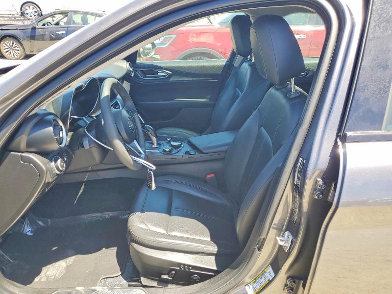 2018 Alfa romeo Giulia VIN ZARFAEBN7J7565003 COPART salvage auction — UNDERCARRIAGE, CA - SALVAGE CERTIFICATE, sold $3,850 on 2026-09-15 (photo 7)