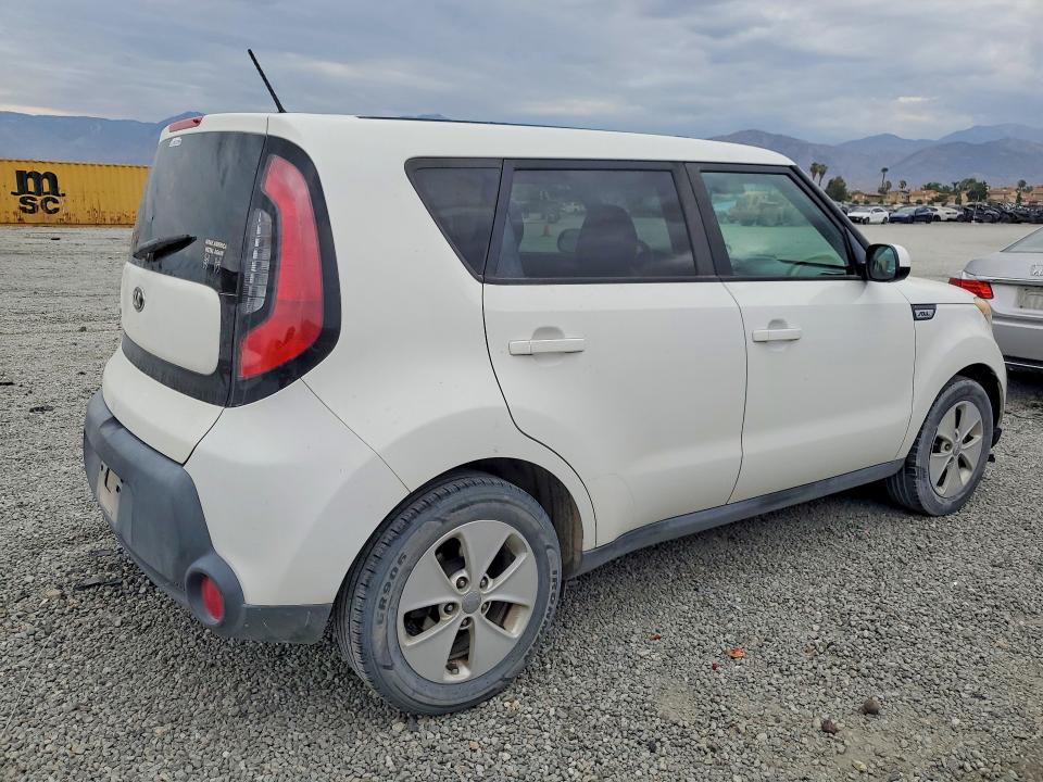 2016 Kia Soul VIN KNDJN2A2XG7846090 COPART salvage auction — MINOR DENT/SCRATCHES, Ca - Dis/Dlr/Exp App For Dup Clean, sold $275 on 2026-07-22 (photo 3)