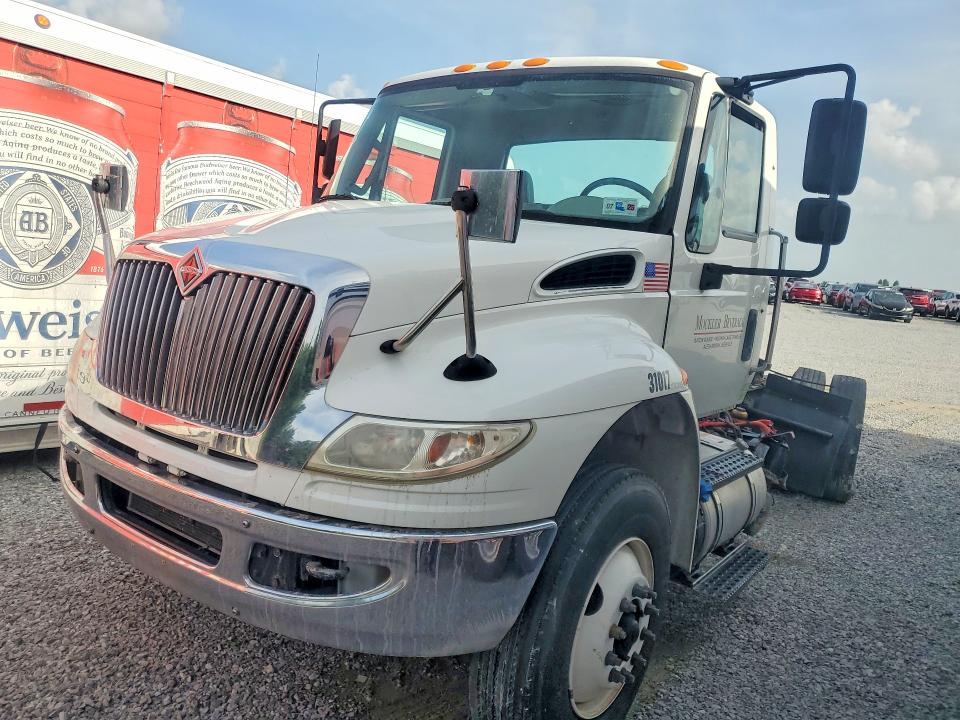 2018 International VIN 1HSMKTAN8JH557689 COPART salvage auction — UNDERCARRIAGE, Salvage Title, sold $5,700 on 2026-09-08 (photo 1)