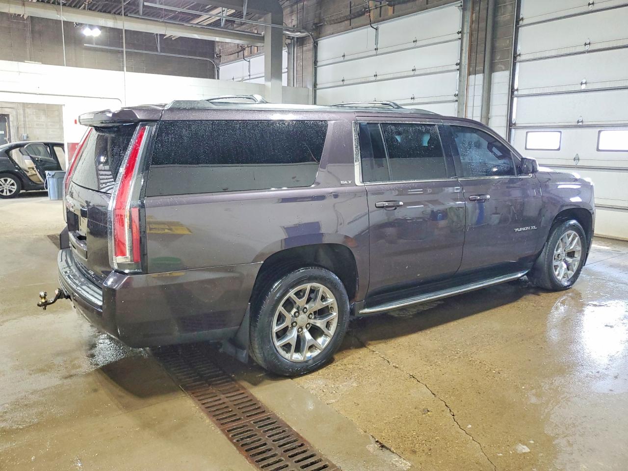 2016 Gmc Yukon xl VIN 1GKS2GKC4GR359350 COPART salvage auction — Front End, MN - CERTIFICATE OF TITLE, sold $7,800 on 2026-10-02 (photo 3)