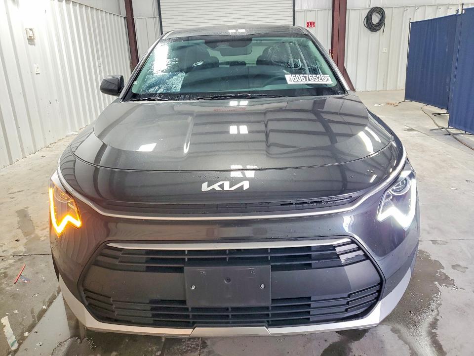 2026 Kia Niro VIN KNDCP3LE0T5322811 COPART salvage auction — REAR END, MO - CERTIFICATE OF TITLE, sold $1,300 on 2026-07-27 (photo 5)