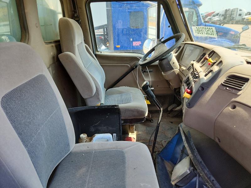 2004 Sterling truck VIN 2FWBCGDC24AM32290 COPART salvage auction — ROLLOVER, ID - SALVAGE CERTIFICATE OF TITLE (P), sold $800 on 2026-09-17 (photo 7)