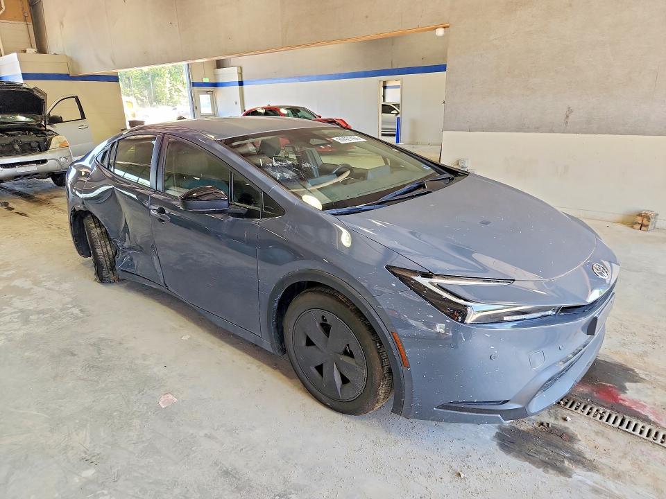 2023 Toyota Prius VIN JTDACAAU1P3003226 COPART salvage auction — SIDE, Va - Cert Of Title - Salvage, sold $550 on 2026-07-24 (photo 4)