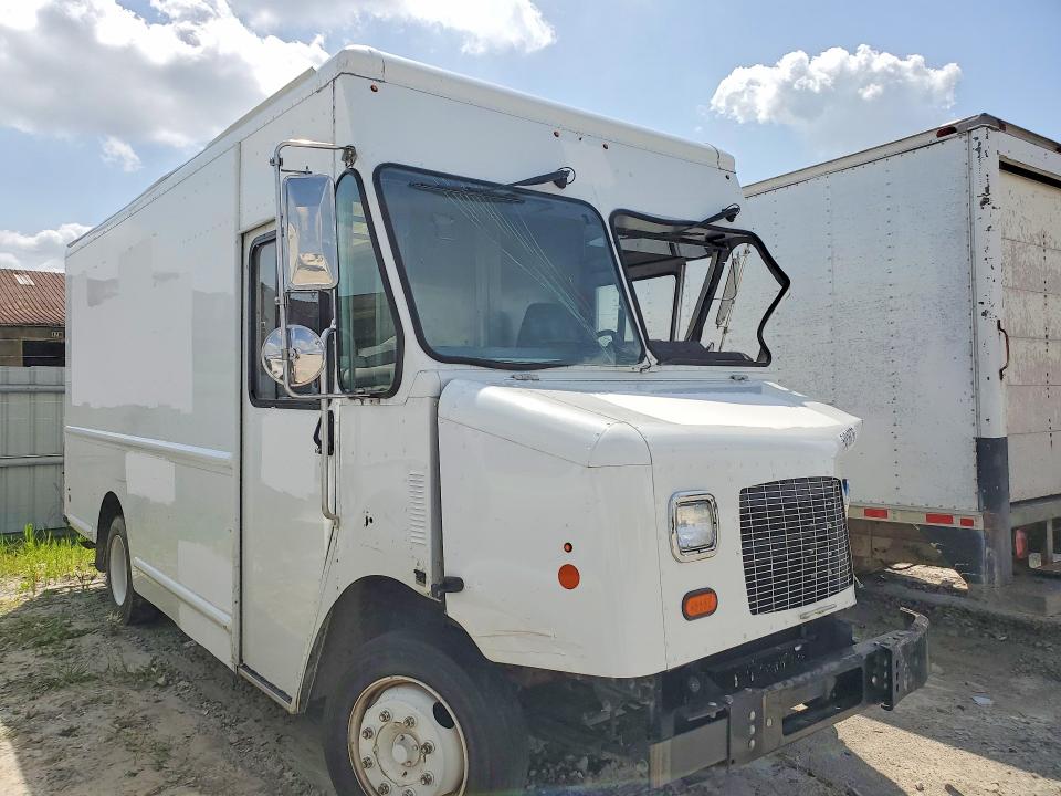 2022 Freightliner Chassis VIN 4UZAC1GA7NCNE9658 COPART salvage auction — FRONT END, KY - CERT OF TITLE-SALVAGE, sold $3,800 on 2026-07-08 (photo 4)