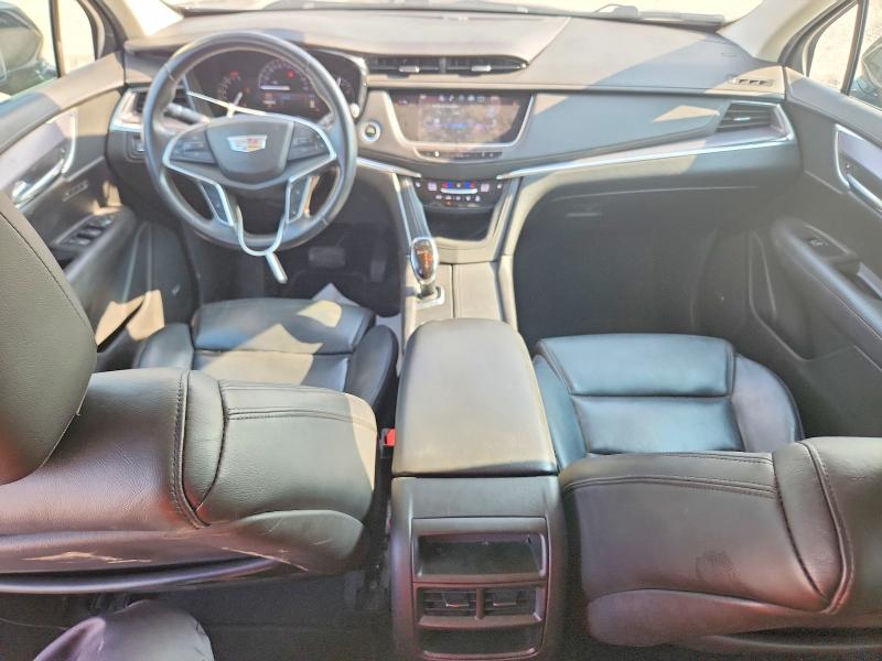 2017 Cadillac Xt5 VIN 1GYKNDRS5HZ124286 COPART salvage auction — MINOR DENT/SCRATCHES, Ok - Certificate Of Title, sold $3,950 on 2026-07-21 (photo 8)