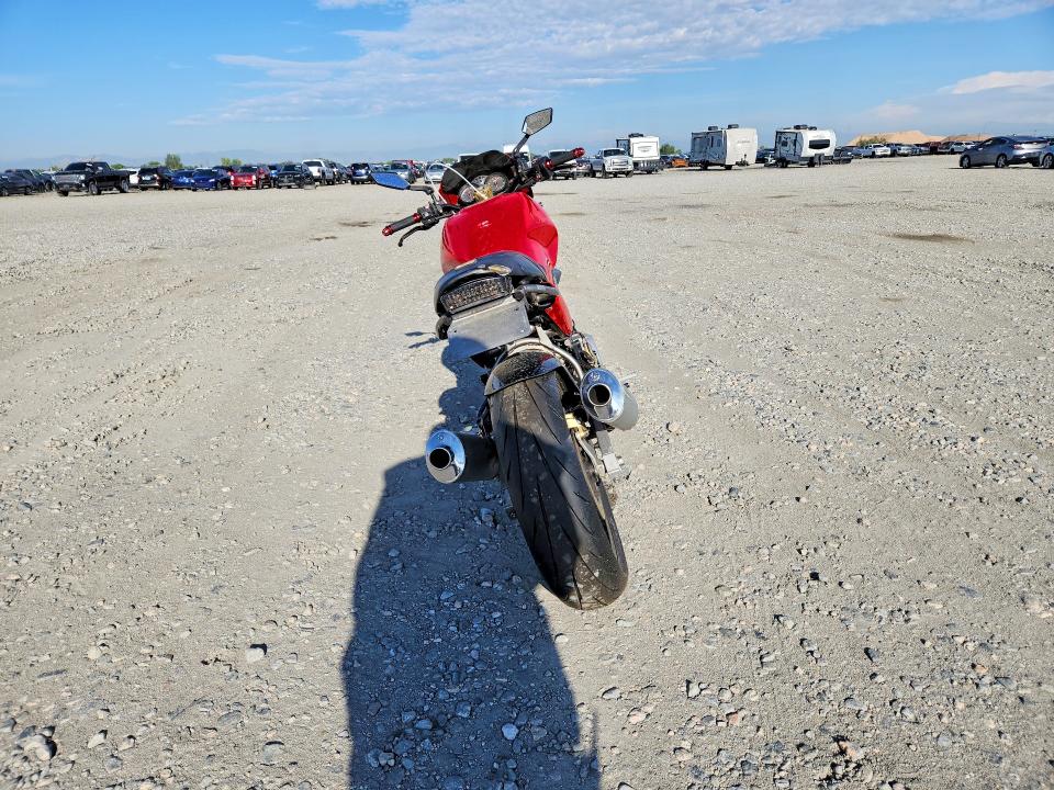 2001 Ducati Monster VIN ZDM1RC3L81B011887 COPART salvage auction — REAR END, Co - Salvage Title, sold $150 on 2026-08-20 (photo 4)