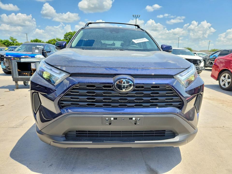 2025 Toyota Rav 4 VIN 2T3W1RFV8SW415709 COPART salvage auction — REAR END, TX - SALVAGE VEHICLE TITLE, sold $11,100 on 2026-07-18 (photo 5)