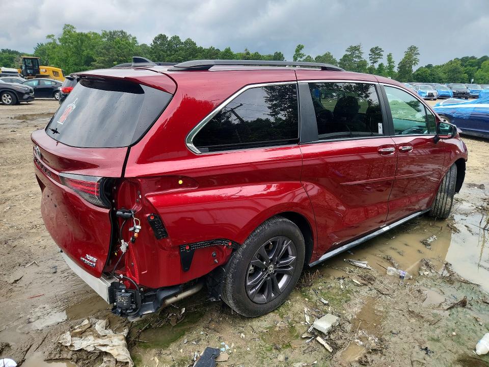 2024 Toyota Sienna VIN 5TDDSKFC9RS144052 COPART salvage auction — FRONT END, Va - Cert Of Title - Salvage, sold $17,300 on 2026-07-28 (photo 3)