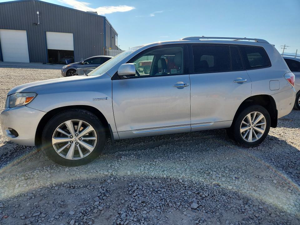 2008 Toyota Highlander VIN JTEEW44A282009535 COPART salvage auction — FRONT END, Ut - Certificate Of Title, sold $1,100 on 2026-07-31 (photo 1)
