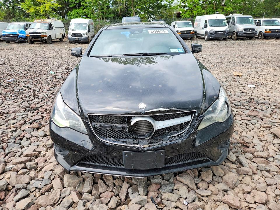 2015 Mercedes-benz E-klasse VIN WDDKJ6HB0FF301779 COPART salvage auction — REAR END, Pa - Certificate Of Salvage, sold $550 on 2026-08-10 (photo 5)