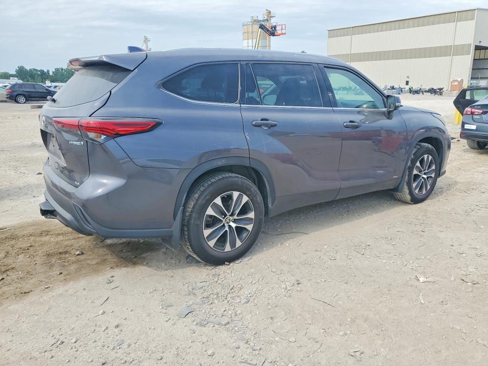 2022 Toyota Highlander VIN 5TDGBRCH5NS541886 COPART salvage auction — REAR END, KS - DEALER ONLY CLEAN TITLE, sold $100 on 2026-07-28 (photo 3)