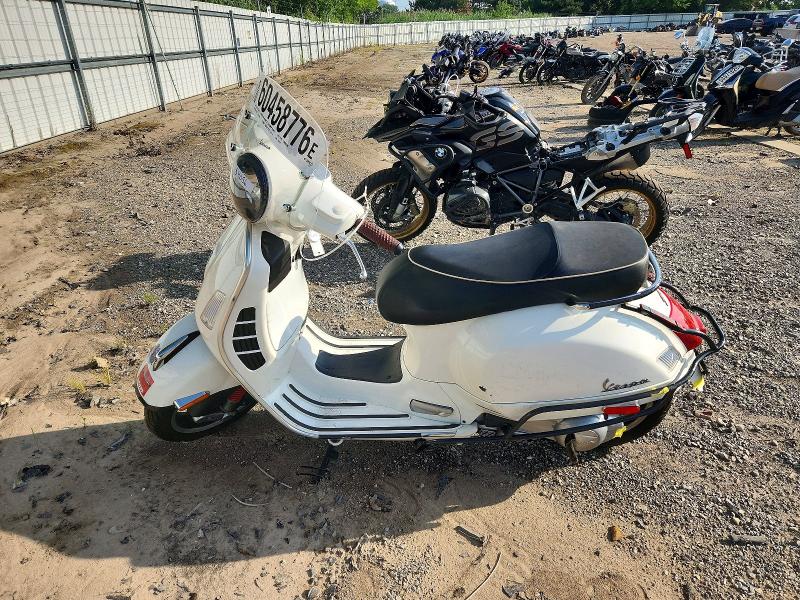 2010 Vespa Gts VIN ZAPM459LXA5701311 COPART salvage auction — FRONT END, Il - Salvage Certificate, sold $1,500 on 2026-08-06 (photo 3)