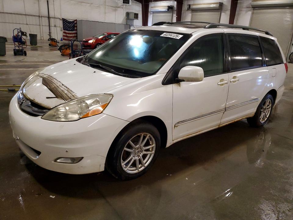 2006 Toyota Sienna VIN 5TDBA22C26S062918 COPART salvage auction — MECHANICAL, MN - CERTIFICATE OF TITLE, sold $675 on 2026-07-27 (photo 1)