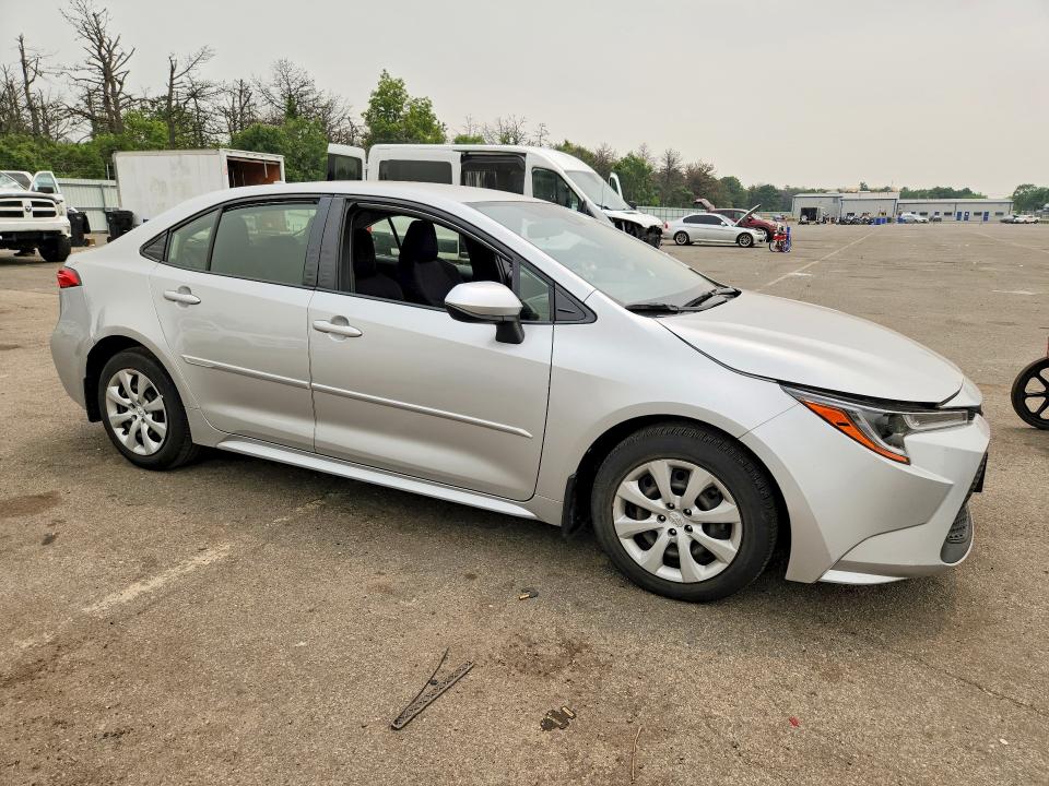 2020 Toyota Corolla VIN JTDEPRAE2LJ053569 COPART salvage auction — WATER/FLOOD, NY - MV907A-FLOOD SALVAGE, sold $4,600 on 2026-07-20 (photo 4)