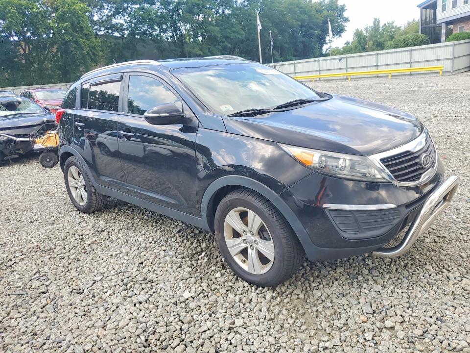 2011 Kia Sportage VIN KNDPBCA29B7101591 COPART salvage auction — NORMAL WEAR, MA - CERTIFICATE OF TITLE, sold $1,250 on 2026-07-24 (photo 4)
