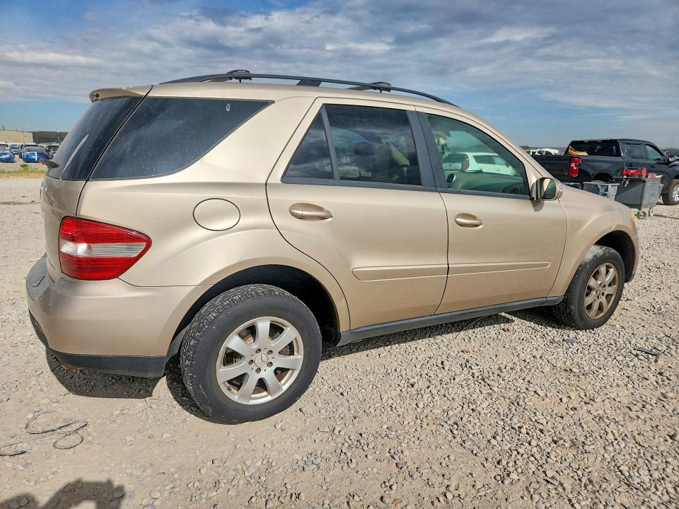 2006 Mercedes-benz Ml-class VIN 4JGBB86E36A065623 COPART salvage auction — MINOR DENT/SCRATCHES, Ut - Certificate Of Title, sold $1,500 on 2026-08-05 (photo 3)