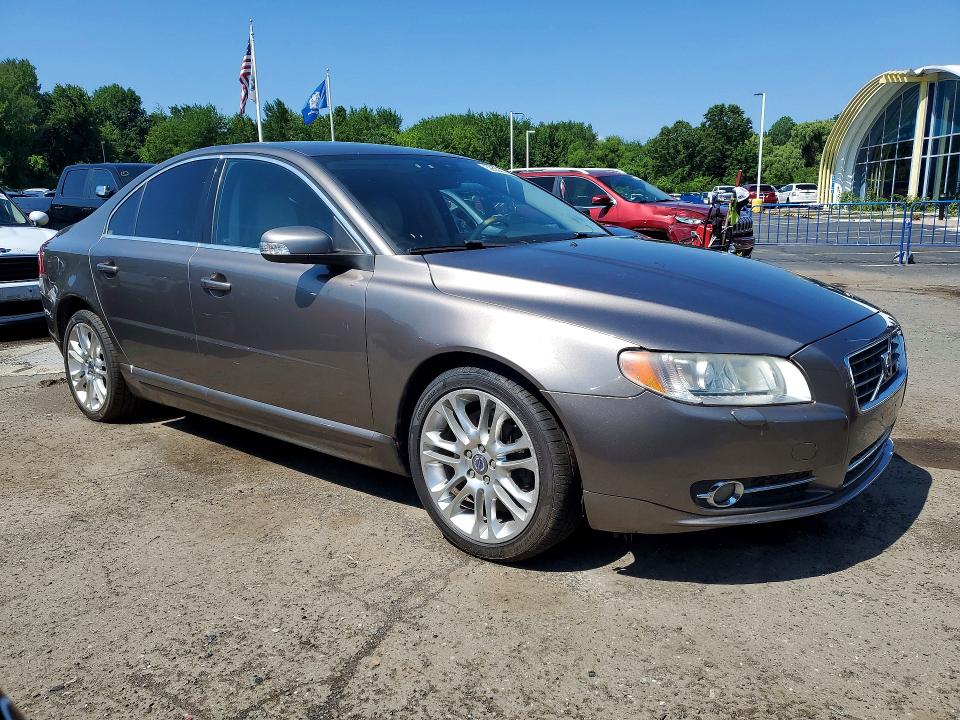 2007 Volvo S80 VIN YV1AH852471044555 COPART salvage auction — MINOR DENT/SCRATCHES, CT - CERTIFICATE OF TITLE, sold $475 on 2026-07-09 (photo 4)