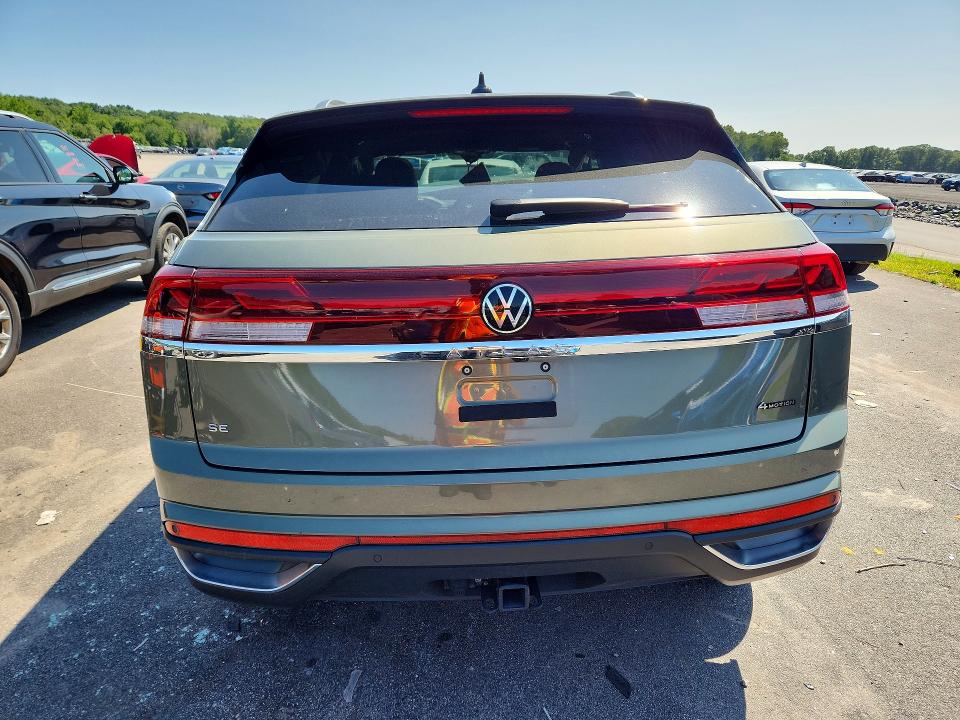 2025 Volkswagen Atlas cross sport VIN 1V2KE2CA6SC229499 COPART salvage auction — FRONT END, PA - CERT OF TITLE, sold $7,200 on 2026-08-17 (photo 6)