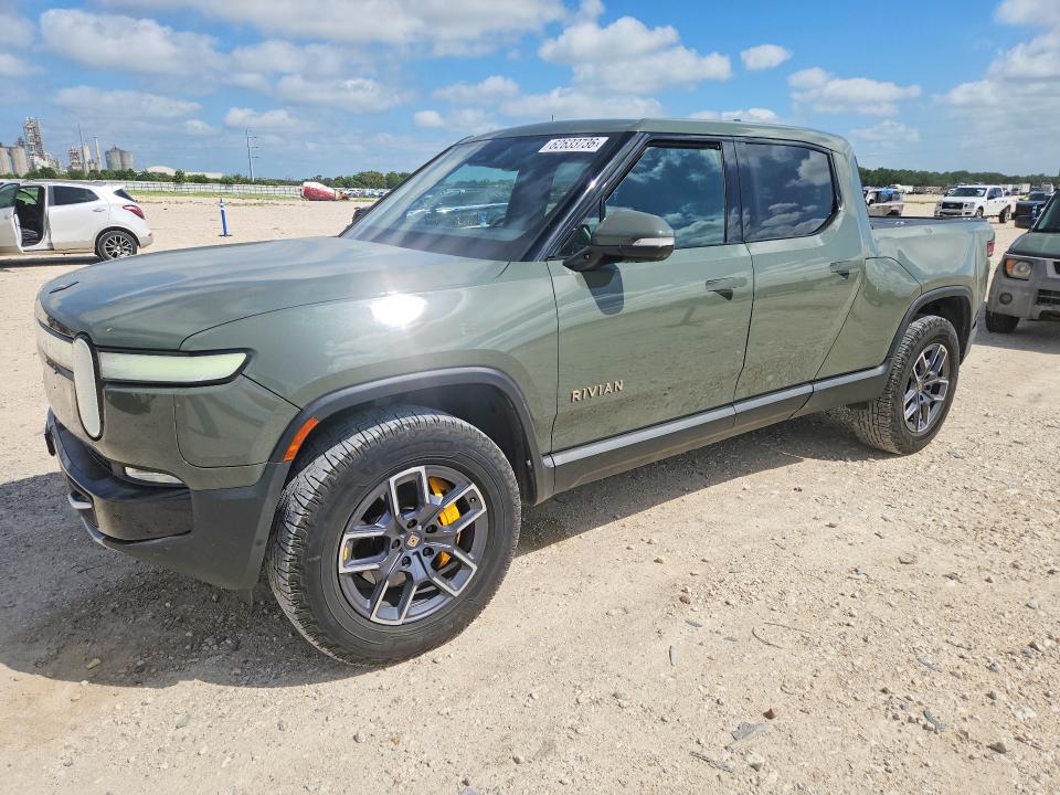 2022 Rivian R1t VIN 7FCTGAAL6NN001357 — COPART salvage auction photo