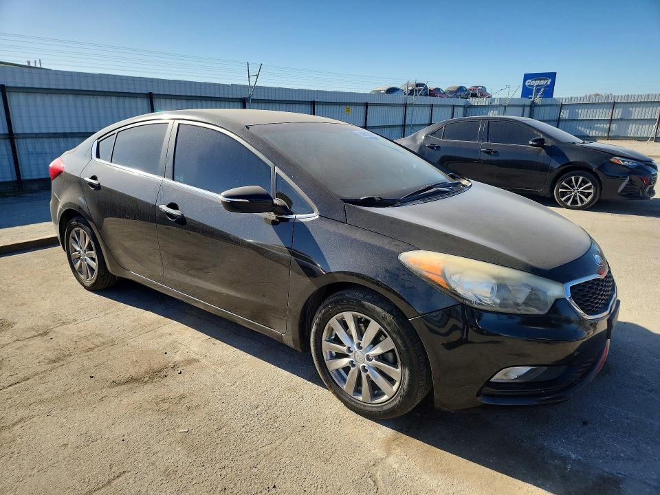 2014 Kia Forte VIN KNAFX4A88E5049102 COPART salvage auction — MECHANICAL, Ca - Dis/Dlr/Exp Only Clean Title, sold $800 on 2026-07-17 (photo 4)