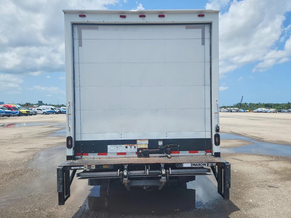 2019 Isuzu Npr VIN JALC4W161K7009709 COPART salvage auction — MINOR DENT/SCRATCHES, La - Certificate Of Title (P), sold $16,400 on 2026-07-20 (photo 6)