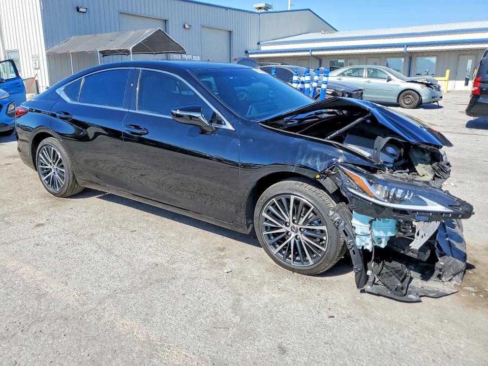 2025 Lexus ES VIN 58ADZ1B11SU187929 COPART salvage auction — FRONT END, NV - SALVAGE TITLE, sold $11,200 on 2026-07-30 (photo 4)