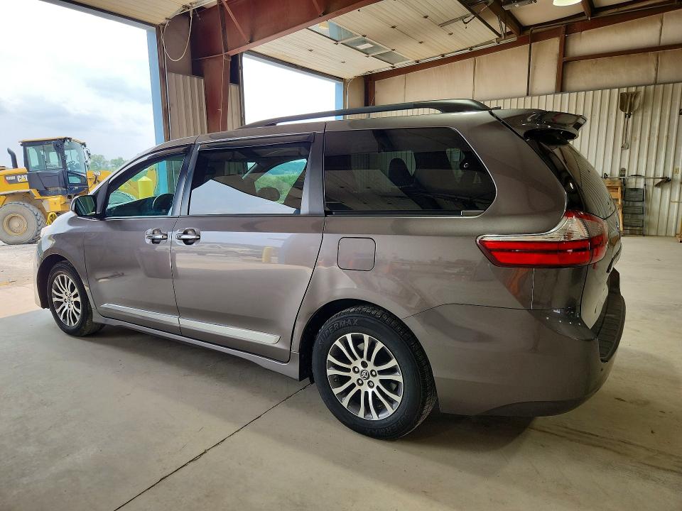 2018 Toyota Sienna VIN 5TDYZ3DC2JS944783 COPART salvage auction — FRONT END, MD - CERTIFICATE OF TITLE, sold $5,200 on 2026-07-24 (photo 2)